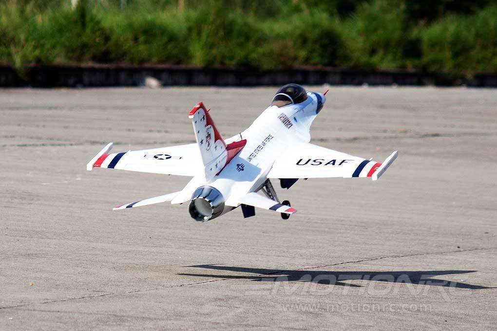 F-16C Falcon Thunderbirds 90mm Freewing Model