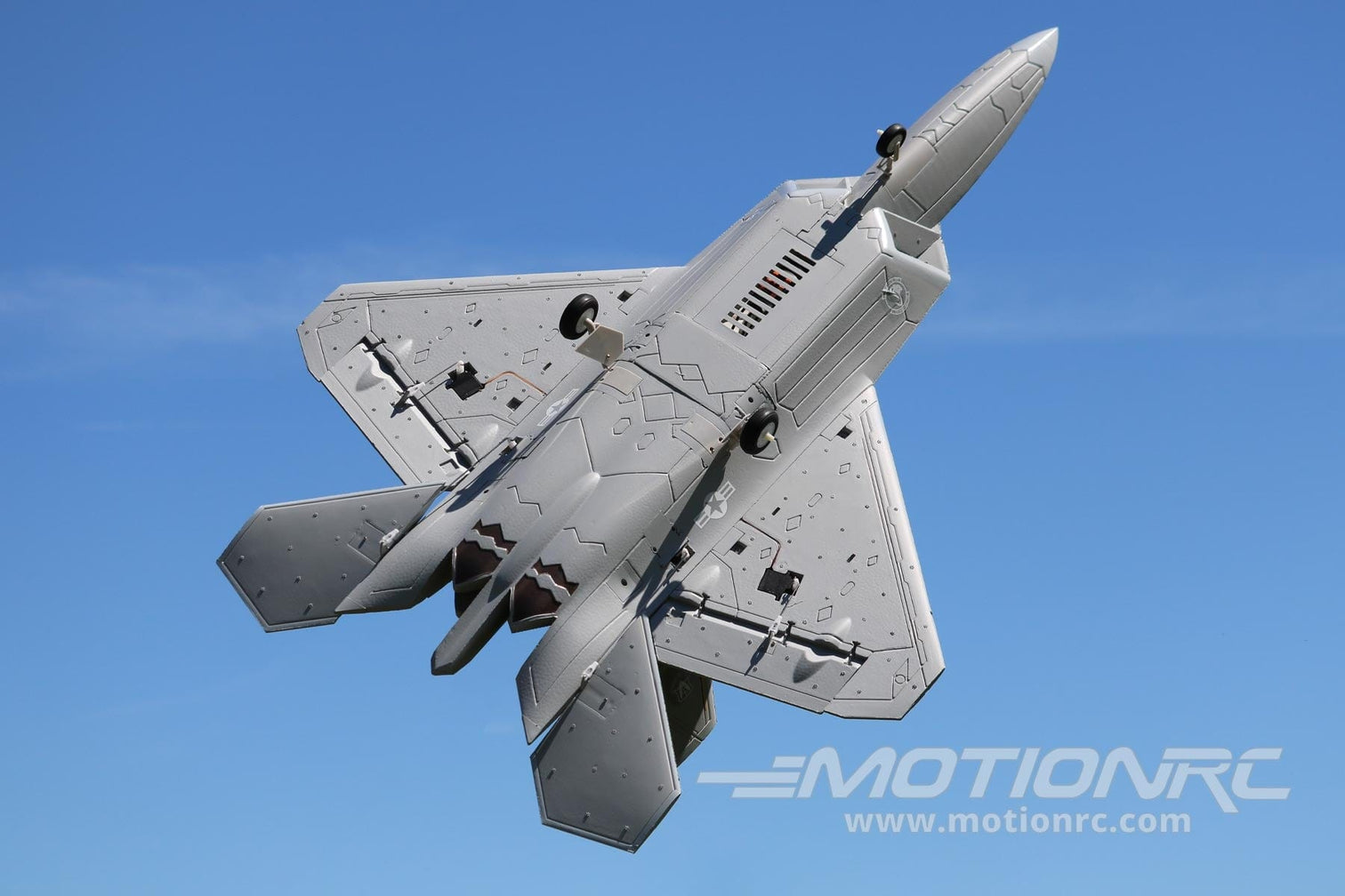 F-22 Raptor V2 64 mm Freewing Model