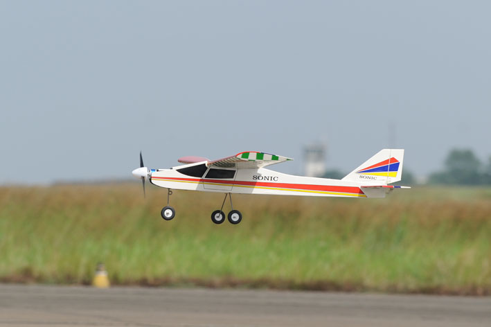 Sonic Mk II High Wing Phoenix Model