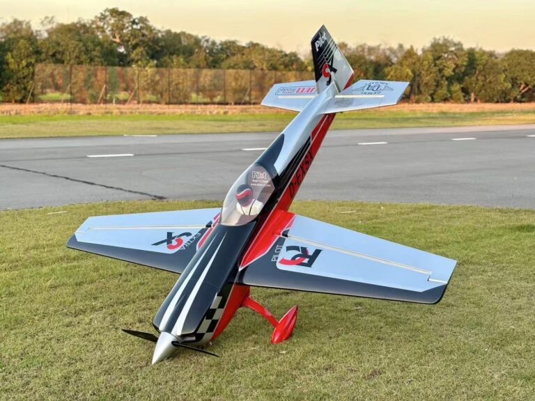 Extra 330 SX 103