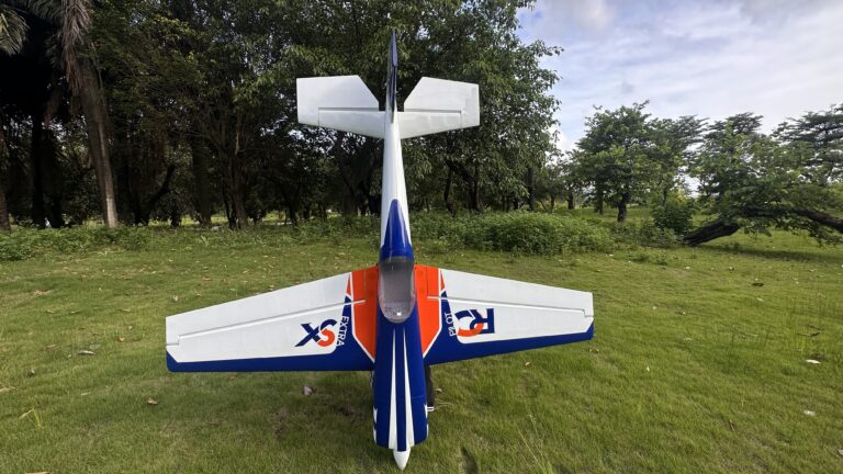Extra 330 SX 103