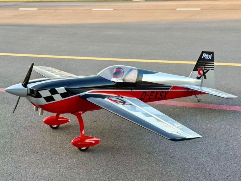 Extra 330 SX 103