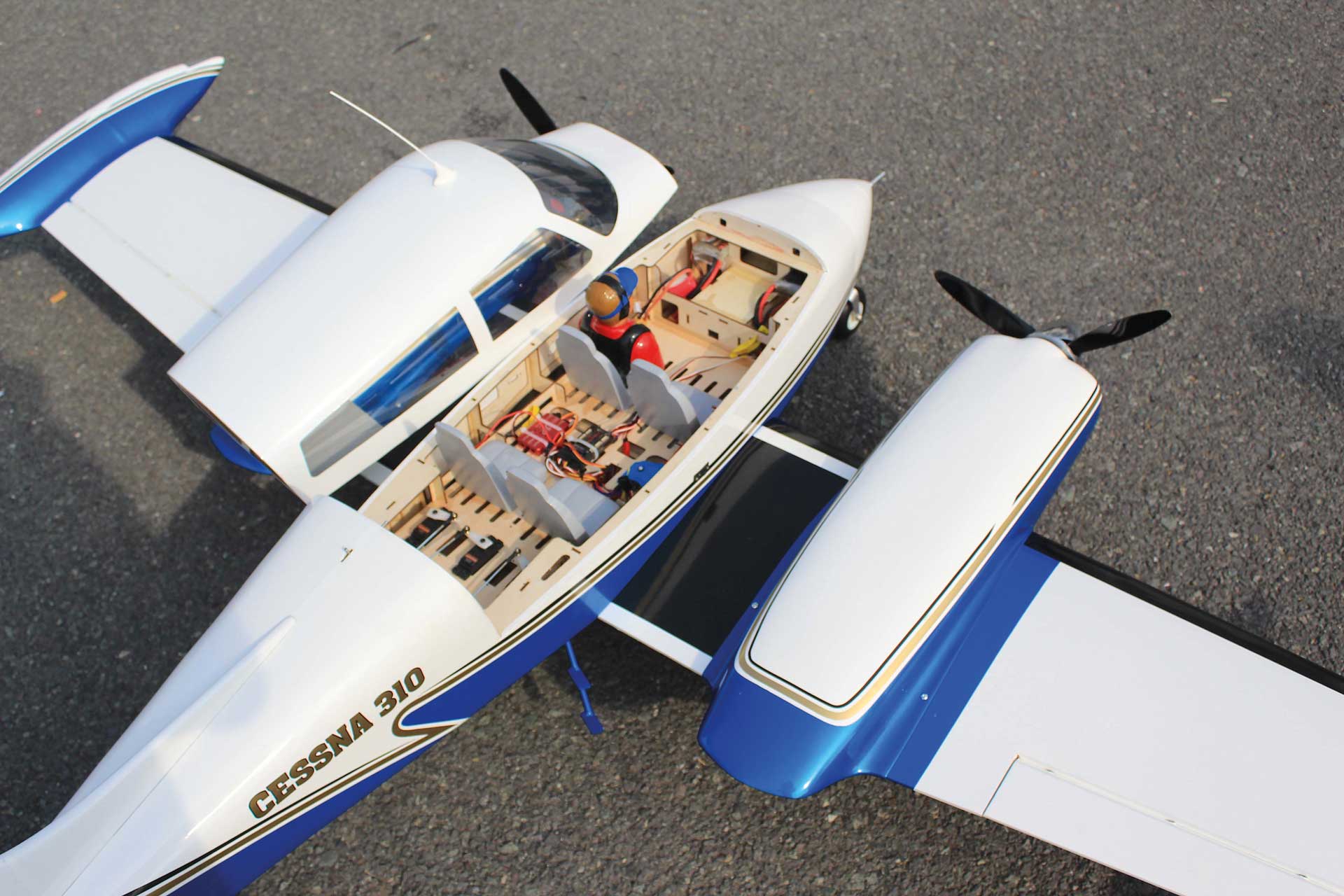 Cessna 310 Giant Twin 81 Seagull Models