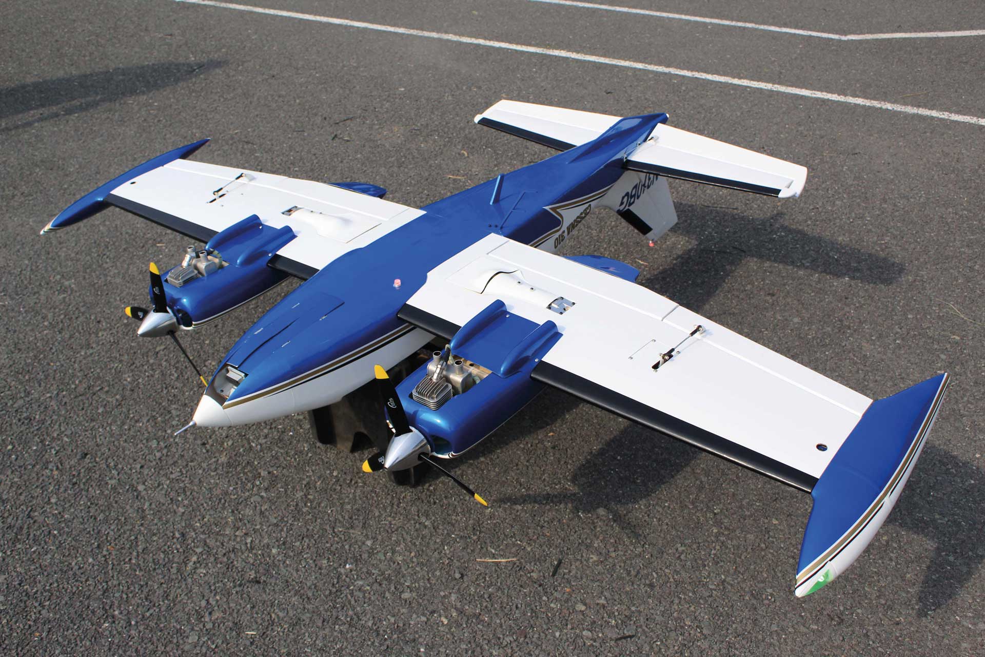 Cessna 310 Giant Twin 81 Seagull Models