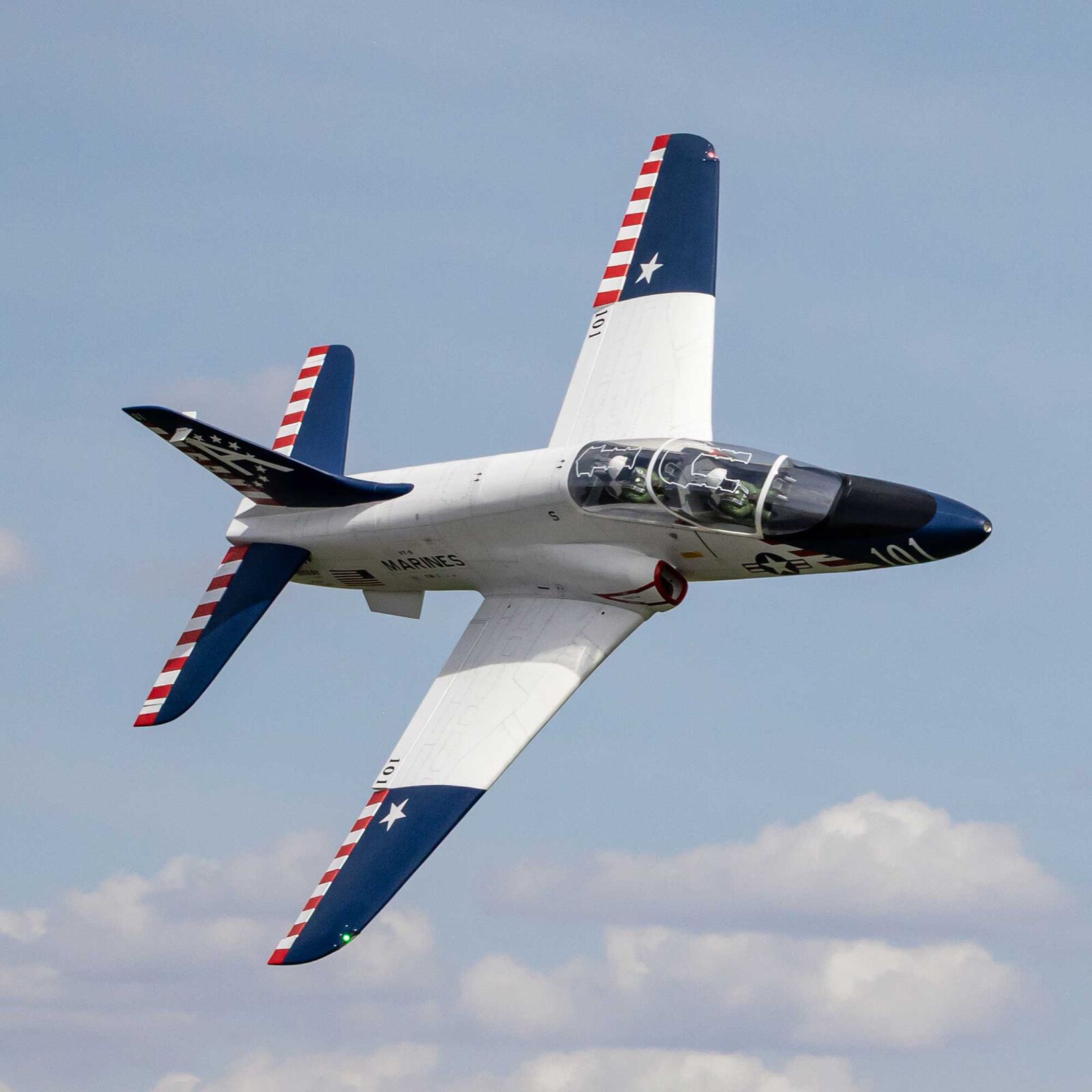 Hawk/T-45 140-160N hangar 9