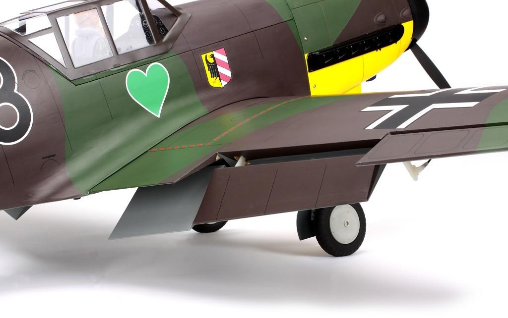 Messerschmitt BF 109 F2 hangar 9