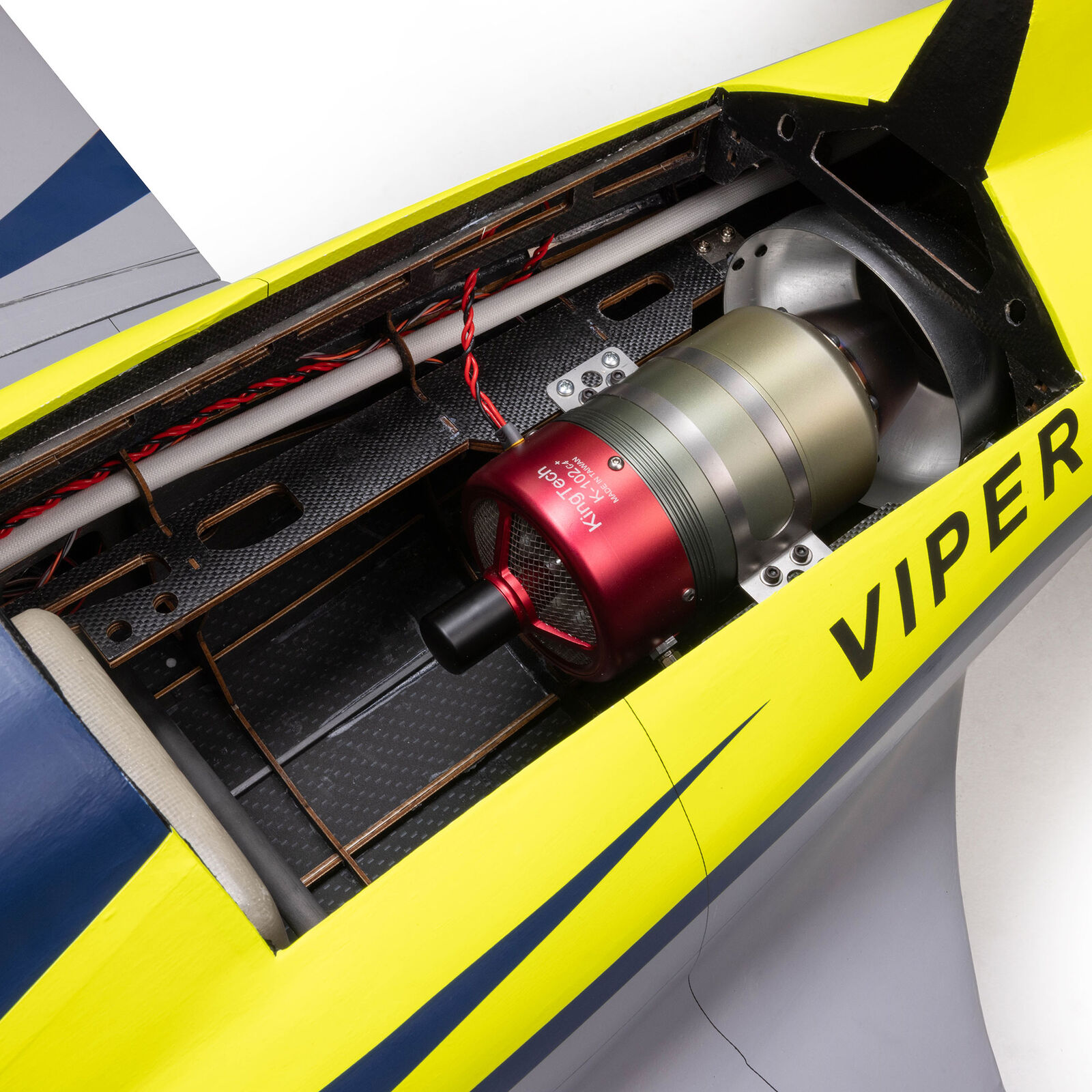 Viper 100N hangar 9